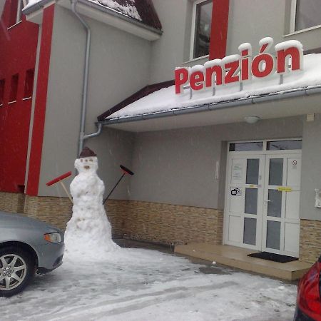 Guest House Penzión Fortuna Tvrdosin Exterior foto