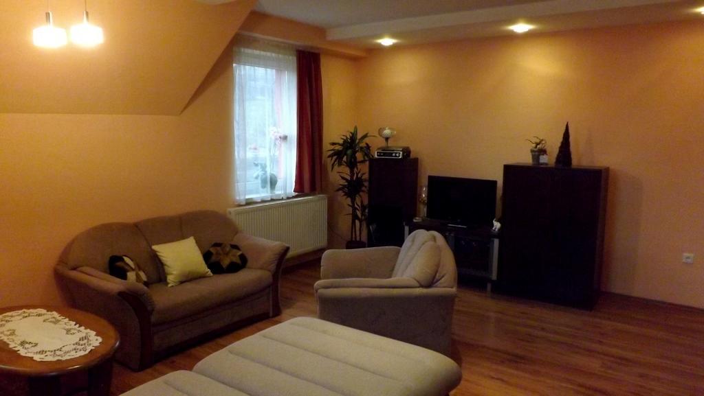 Guest House Penzión Fortuna Tvrdosin Zimmer foto